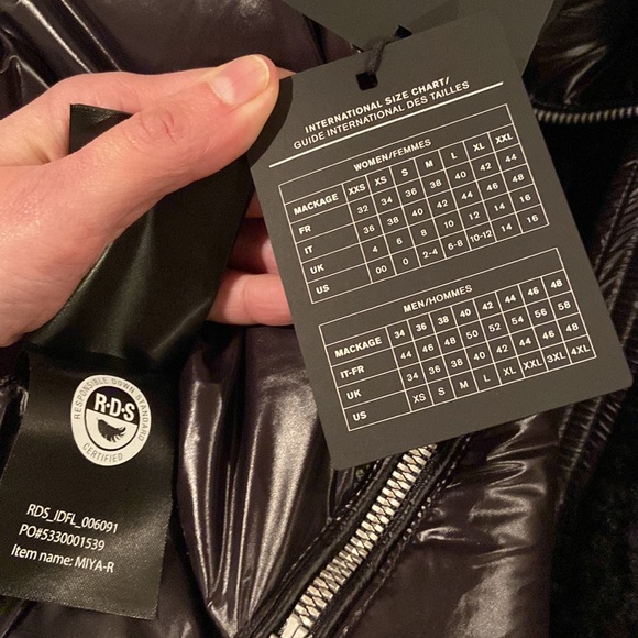 Mackage Miya Puffer Duck Down Medium NWT - Picture 13 of 16